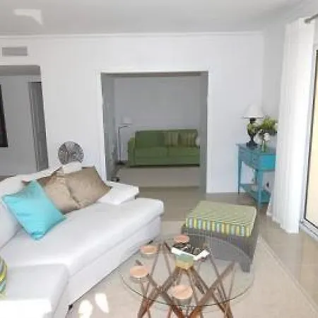 Stunning Three Bedroom On Seafront In With Panoramic Sea Views 399 דירה קאן