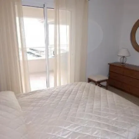 דירה Stunning Three Bedroom On Seafront In With Panoramic Sea Views 399